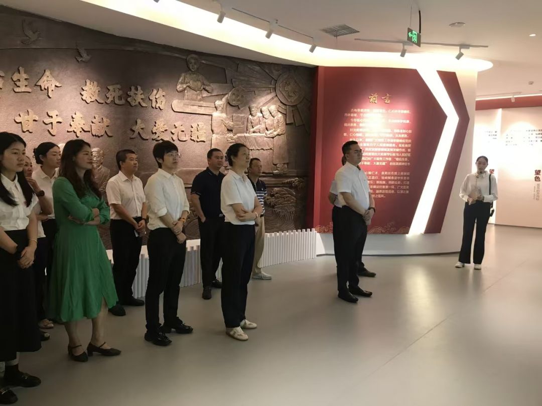 三亞環(huán)農(nóng)集團組織黨員干部參觀三亞市反腐倡廉警示教育基地醫(yī)廉館